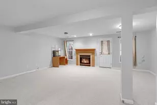 6880 Ridge Water Ct, Centreville, VA 20121 - Photo 19