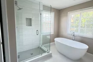 1811 Fallbrook Ln, Vienna, VA 22182 - Photo 11