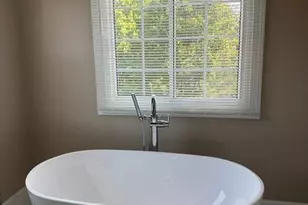 1811 Fallbrook Ln, Vienna, VA 22182 - Photo 21