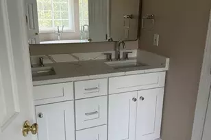 1811 Fallbrook Ln, Vienna, VA 22182 - Photo 23