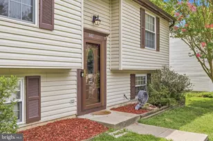8417 Great Lake Ln, Springfield, VA 22153 - Photo 5