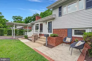 4808 Bradford Dr, Annandale, VA 22003 - Photo 3