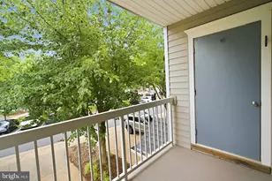 12825 Fair Briar Ln, Fairfax, VA 22033 - Photo 17