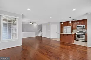 12825 Fair Briar Ln, Fairfax, VA 22033 - Photo 9