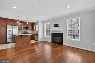 12825 Fair Briar Ln, Fairfax, VA 22033 - Photo 5