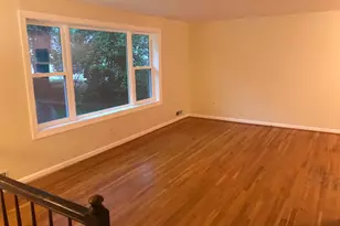 113 Kingsley Rd SW, Vienna, VA 22180 - Photo 5