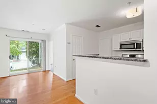 4525 Superior Square, Fairfax, VA 22033 - Photo 9