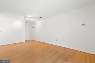 4525 Superior Square, Fairfax, VA 22033 - Photo 5