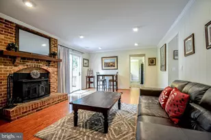 13527 Point Pleasant Dr, Chantilly, VA 20151 - Photo 5