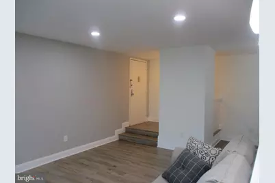 11252 Chestnut Grove Square #348, Reston, VA 20190 - Photo 3