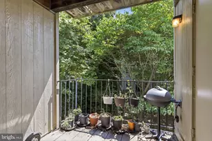 7739 Inversham Dr, Falls Church, VA 22042 - Photo 19
