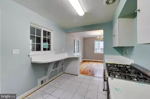 7215 Normandy Ln, Falls Church, VA 22042 - Photo 9