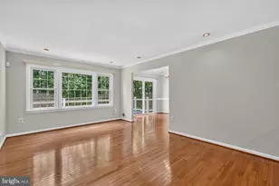 8006 Lady Lewis Ct, Springfield, VA 22153 - Photo 5