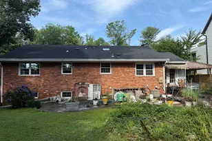 1917 Great Falls St, McLean, VA 22101 - Photo 7