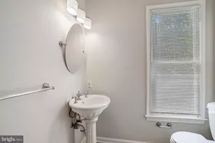 710 Parrish Farm Ln, Great Falls, VA 22066 - Photo 17