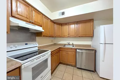 4645 Logsdon Drive, Annandale, VA 22003 - Photo 7
