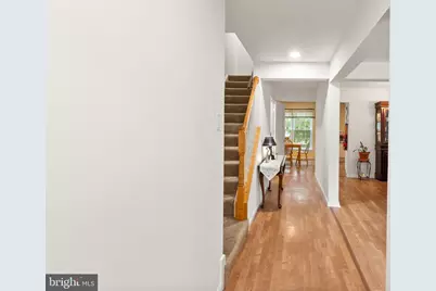 5633 Sutherland Court, Burke, VA 22015 - Photo 5
