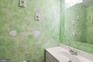 5633 Sutherland Ct, Burke, VA 22015 - Photo 27