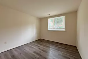 6804 Perry Penney Dr, Annandale, VA 22003 - Photo 9