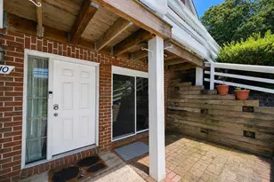 11150 Beaver Trail Ct, Reston, VA 20191 - Photo 3