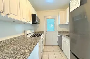 5700 Fenwick Dr, Alexandria, VA 22303 - Photo 11