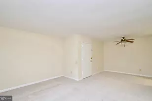 5911 Prince James Dr, Springfield, VA 22152 - Photo 7