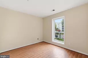 3176 Summit Square Dr, Oakton, VA 22124 - Photo 17