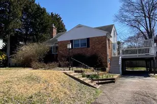 1917 Youngblood St, McLean, VA 22101 - Photo 1