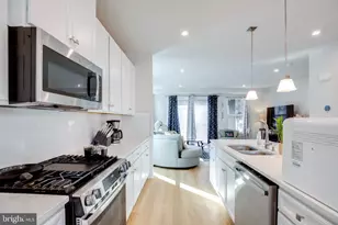 4468 Sulford Ter, Chantilly, VA 20151 - Photo 5