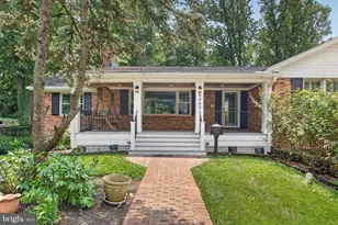 6443 Walters Woods Dr, Falls Church, VA 22044 - Photo 3
