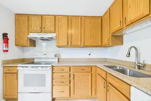 5971 Clerkenwell Ct, Burke, VA 22015 - Photo 13
