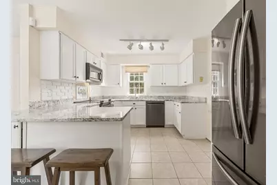 5250 Lewisham Road, Fairfax, VA 22030 - Photo 3