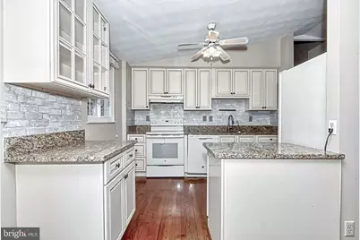 12828 Pinecrest Road, Herndon, VA 20171 - Photo 9