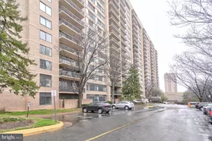 3713 S George Mason Dr, Falls Church, VA 22041 - Photo 1