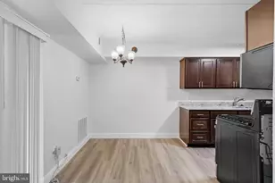2316 Freetown Ct, Reston, VA 20191 - Photo 7