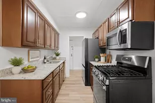 2316 Freetown Ct, Reston, VA 20191 - Photo 9