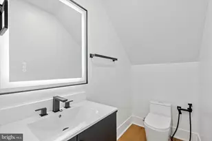 7209 Sipes Ln, Annandale, VA 22003 - Photo 45