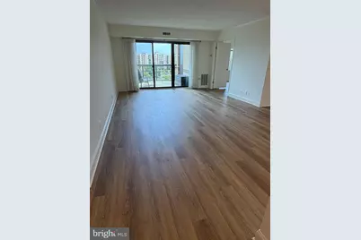 8370 Greensboro Drive #1019, McLean, VA 22102 - Photo 9