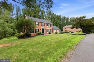 7715 Crossover Dr, McLean, VA 22102 - Photo 7