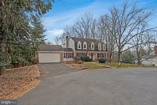 1215 Delta Glen Ct, Vienna, VA 22182 - Photo 3