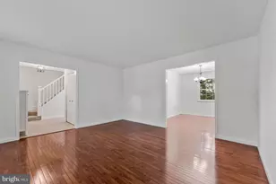 4300 Tartan Oak Ct, Fairfax, VA 22032 - Photo 3