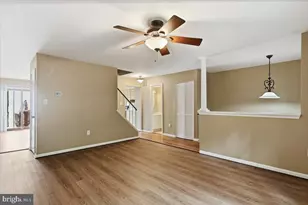 6168 Forest Creek Ct, Springfield, VA 22152 - Photo 5