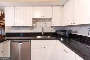 5514 Whitfield Ct, Fairfax, VA 22032 - Photo 13