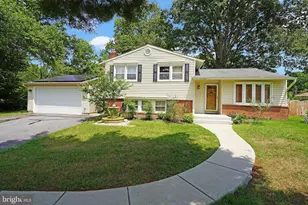 8905 Valley Forge Dr, Alexandria, VA 22309 - Photo 3