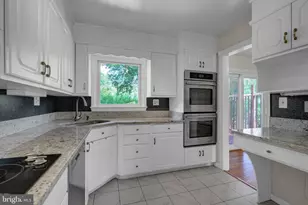 8905 Valley Forge Dr, Alexandria, VA 22309 - Photo 27