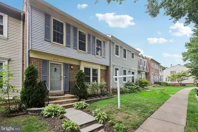 8561 Dellway Lane, Vienna, VA 22180 - Photo 3