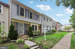 8561 Dellway Ln, Vienna, VA 22180 - Photo 3