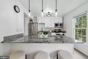 8561 Dellway Ln, Vienna, VA 22180 - Photo 11