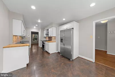2172 Golf Course Drive, Reston, VA 20191 - Photo 9