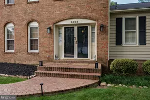 8003 Rockwood Ct, Springfield, VA 22153 - Photo 3